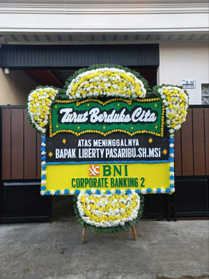 Papan Bunga Duka di Padang Alai Bodi